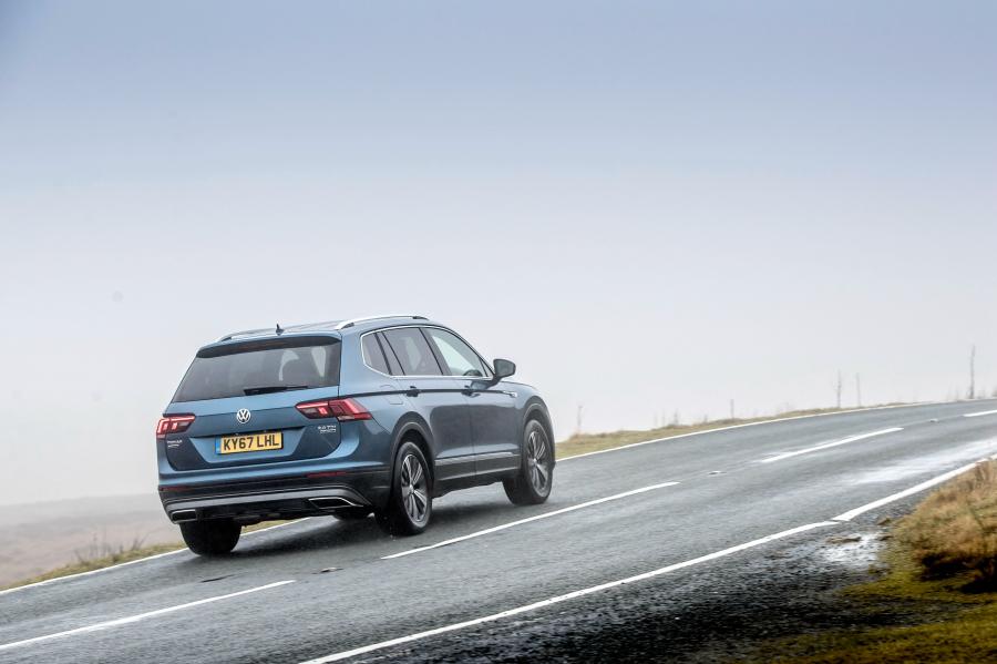  Volkswagen Tiguan Allspace 2018 года  (UK) (фото 17 из 40)